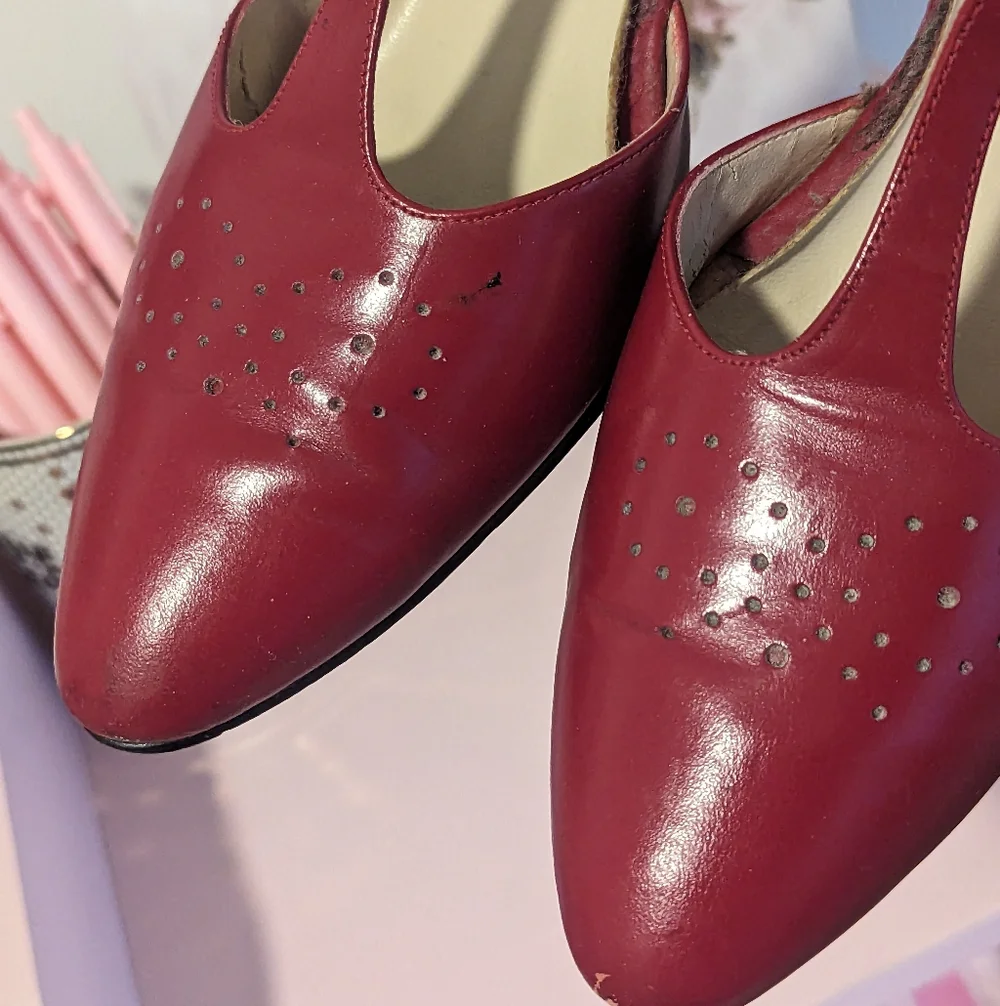 Vintage Talbots Red Leather T-Strap Kitten Heels - Picture 5 of 16